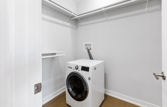 Studio, 1 bath, 238 sqft, $1,495, Unit 406