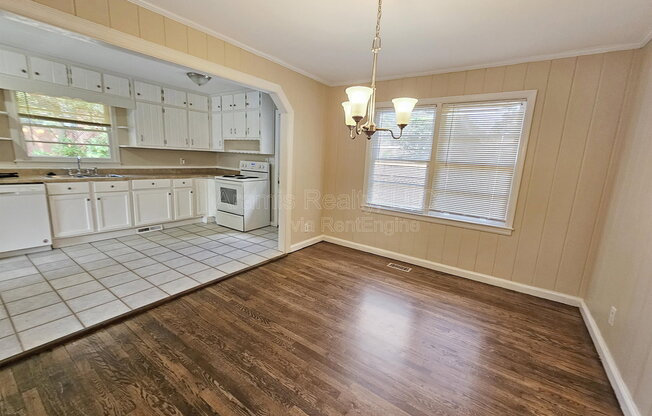 605 GRN ACRES RD SE
