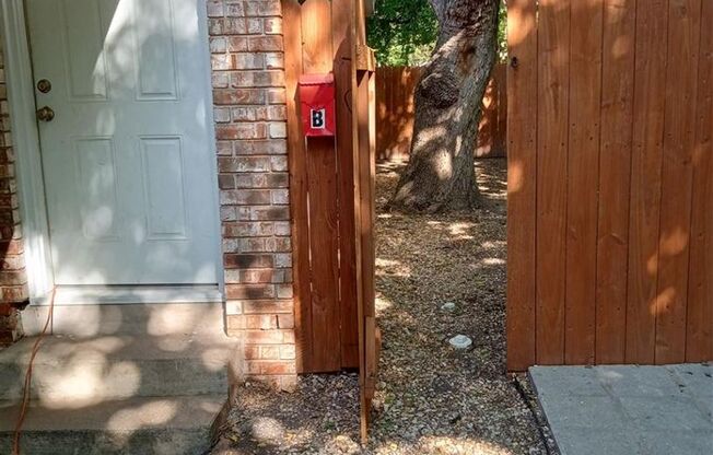 Fully Remodeled 1 bath Washer /Dryer