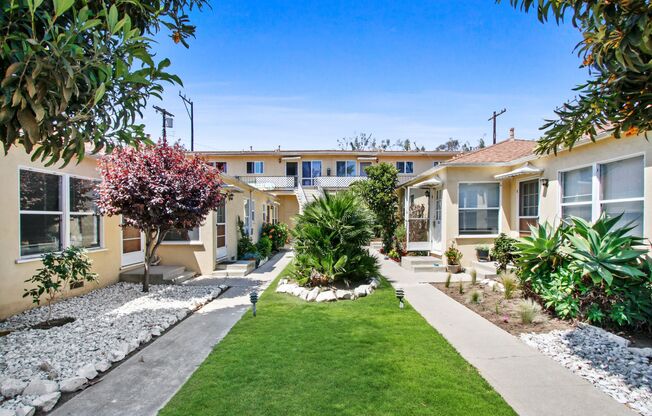 Washington Blvd. Marina Apartments - near Abbot Kinney!