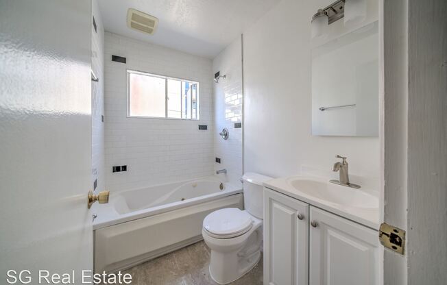 200 East 15th St
