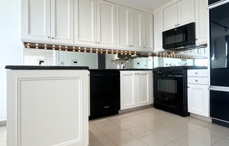 3 beds, 2.5 baths, 2,040 sqft, $16,500, Unit 27GH