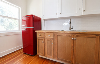 Studio, 1 bath, 450 sqft, $1,395, Unit Unit 101