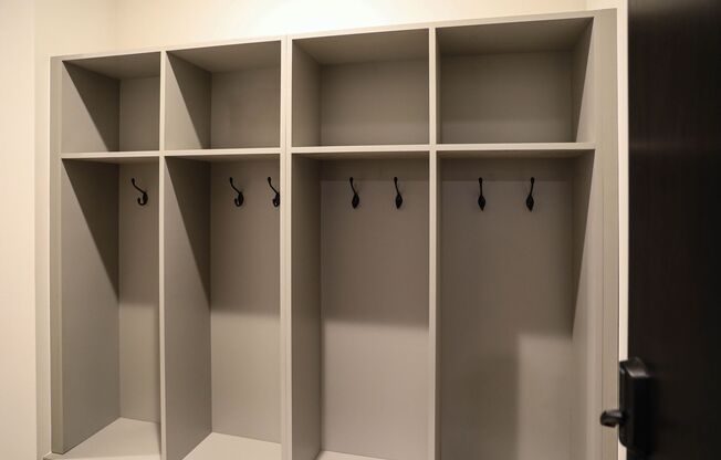 2 beds, 2 baths, 1,108 sqft, $2,350, Unit 505