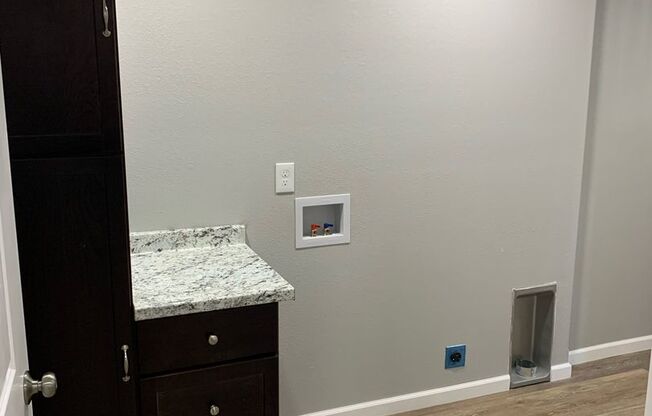 1005 Monroe Duplex