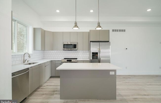 1505-1507 N. Stillman St