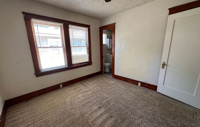 2 beds, 1 bath, $1,450