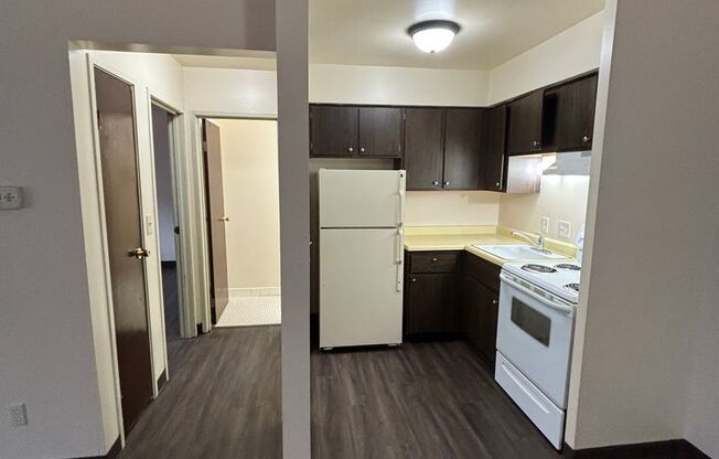 5167 N. Lovers Lane Rd