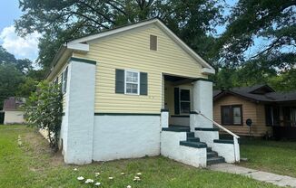 3 beds, 2 baths, $895