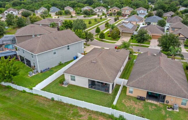 Fully Updated Spacious Riverview Home-Pets Allowed