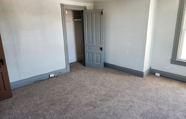 2 beds, 1 bath, 1,061 sqft, $950, Unit 506