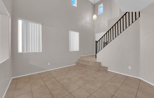 4 beds, 2.5 baths, $2,195