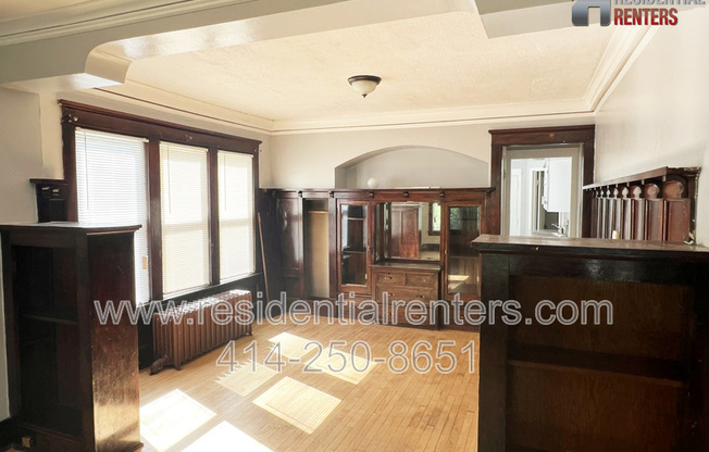 1755 N 47 ST