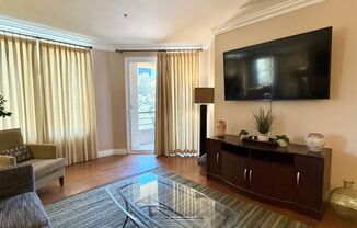 2 beds, 2 baths, $2,400, Unit # 206
