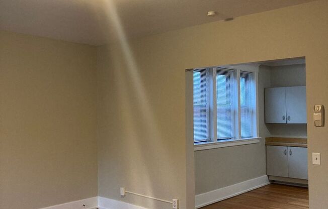 Newly renovated, spacious 2br in Shaw neighborhood.
