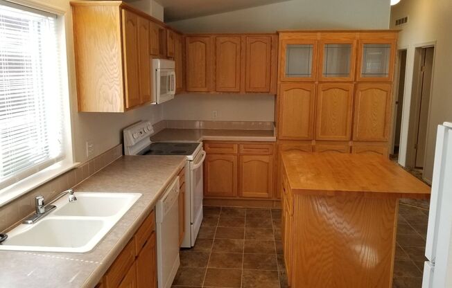 3 beds, 2 baths, 1,344 sqft, $2,495, Unit 33188-01