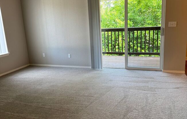 2 beds, 1 bath, 828 sqft, $1,295, Unit 3636-232