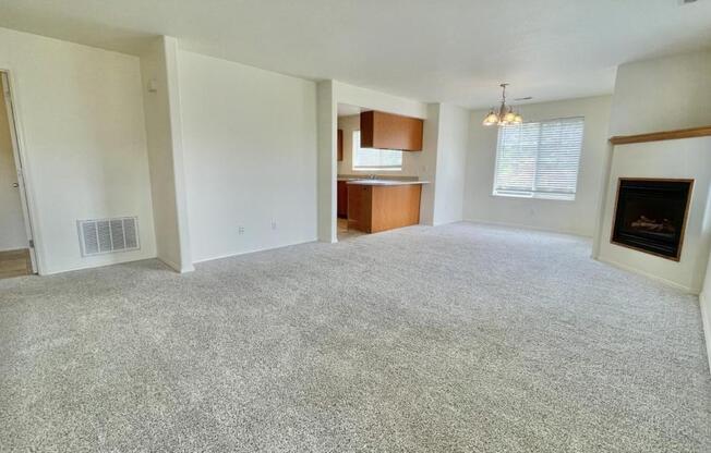 1098 LONGBOW LN