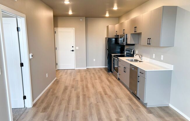 1 bed, 1 bath, 644 sqft, $995, Unit Bldg 5 Apt 5316
