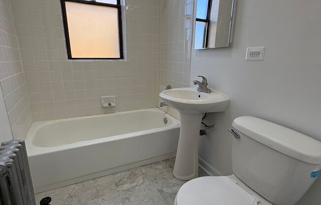 3 beds, 2 baths, 1,164 sqft, $1,475, Unit CA 127-3