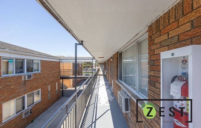E Outer Drive Apartments