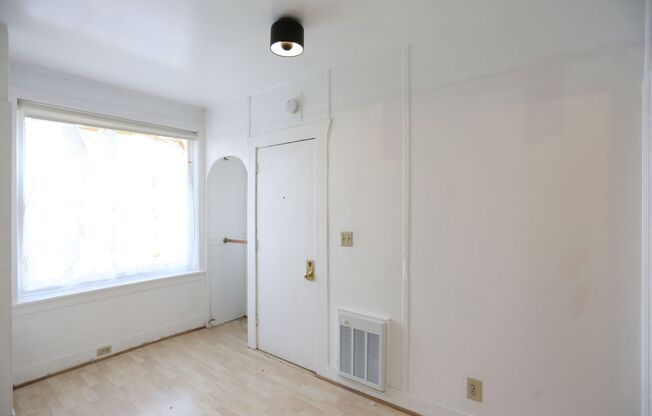 OPEN HOUSE: Sunday (3/15) 2:40pm-3:00pm Ground Floor Studio in Pacific Heights (2803 ½ Greenwich Street)