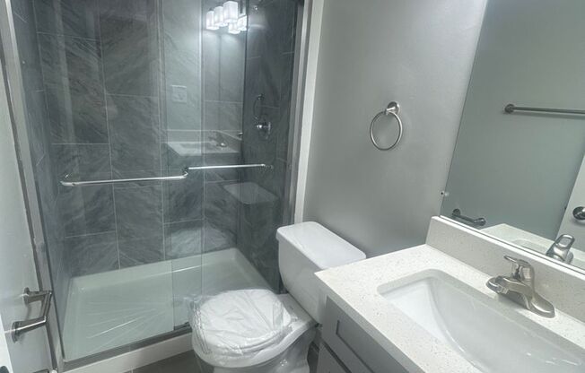 3 beds, 2 baths, 1,300 sqft, $2,550, Unit 3351 #002