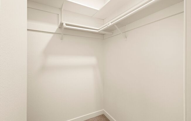 1 bed, 1 bath, 605 sqft, $1,435, Unit 036