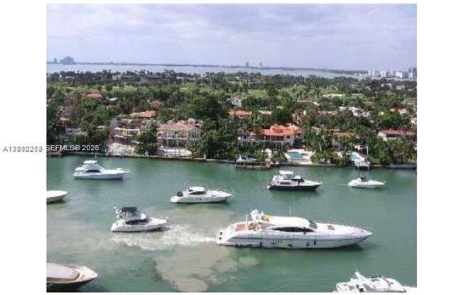5700 Collins Ave # 15H (A12002278)