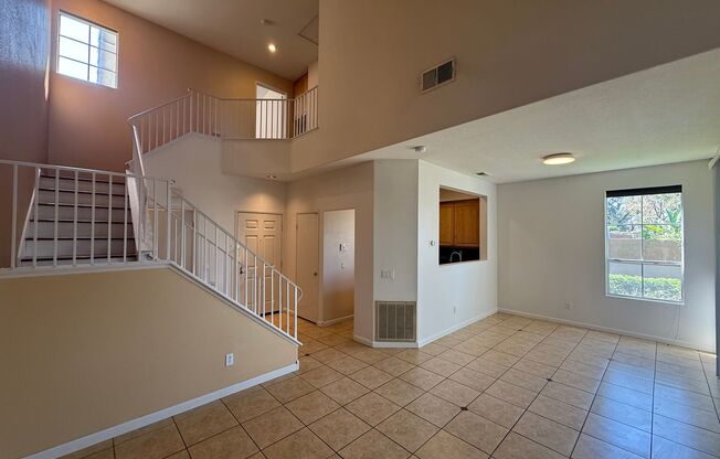 Stunning 2B/2.5BA house available for lease in Mira Mesa!