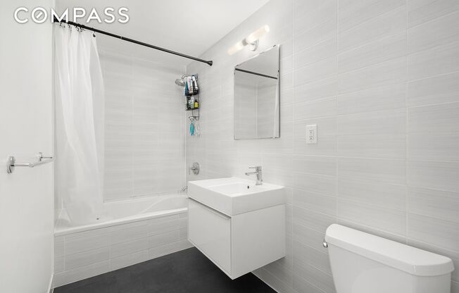 51 E 128 ST