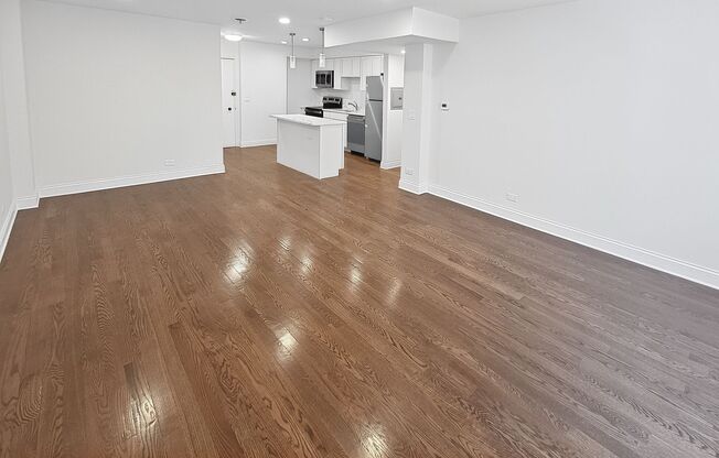 2 beds, 1.5 baths, $2,595, Unit 104