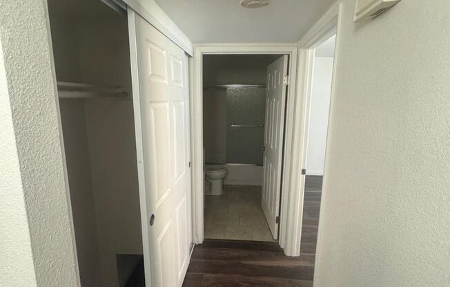 Amazing Deal 1 Bed 1 Bath for Rent Orange Blossom CA 92618
