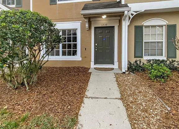 1238 STANDRIDGE DR