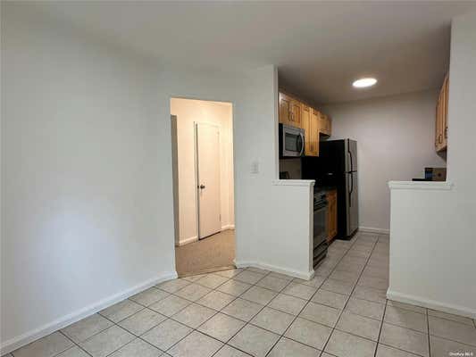 2 beds, 2 baths, 1,100 sqft, $3,000, Unit 5F