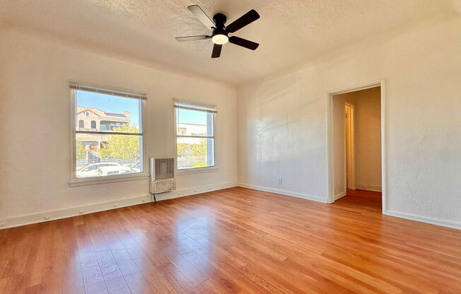 1172 N HAMPSHIRE AVE