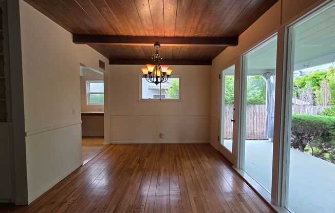 Sherman Oaks 3+2 w/great backyard + all appliances included!