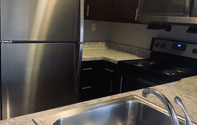 1 bed, 1 bath, 700 sqft, $1,192, Unit 69