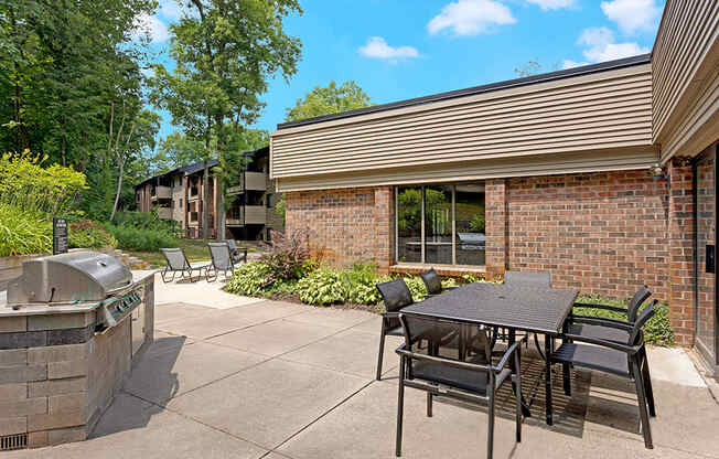 Outdoor Grill and Picnic Area