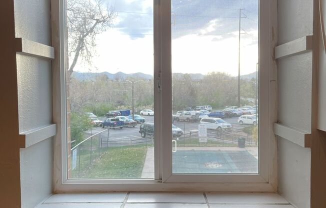 Spacious 2BD/1BA- BELLEVIEW PARK LOCATION! Available 5/1! $250 Admin Fee Waived!