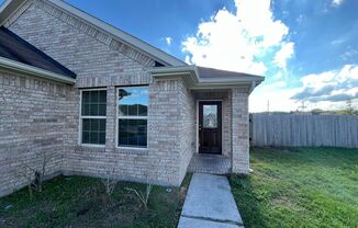 3 beds, 2 baths, $2,100