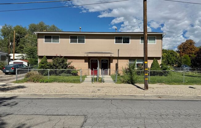 50 52 W MERRIMAC AVE