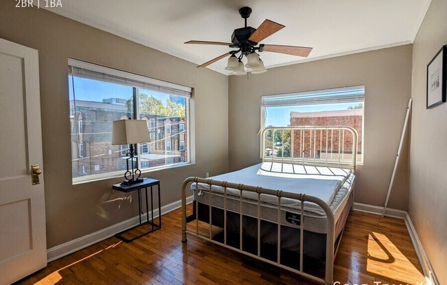 1107 W 45 ST