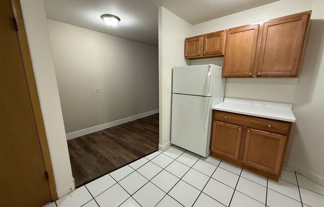 1 bed, 1 bath, $1,095, Unit 103