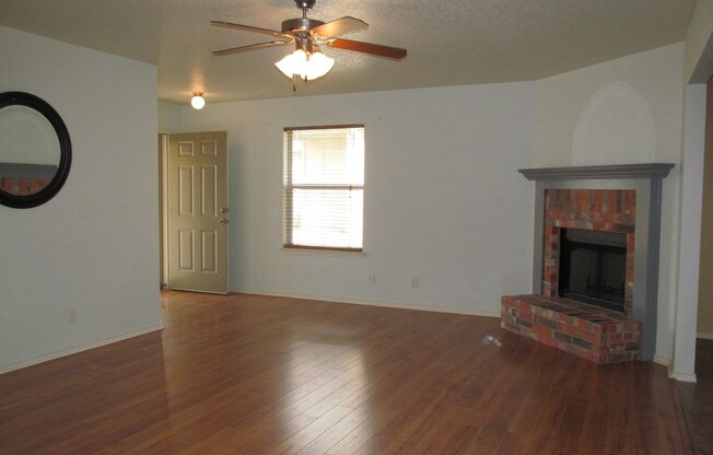 3 beds, 2 baths, $1,575