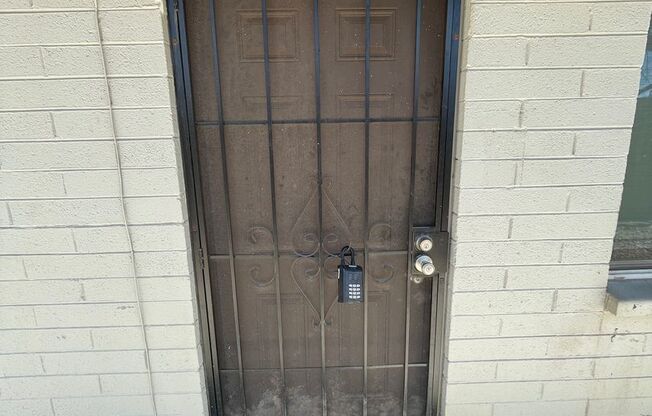 READY TO VIEW NOW! 2 Bedroom, 1 Bath Apartment in Tolleson