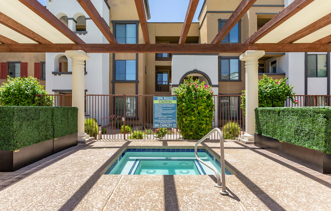 Hot tub at Trevi Apartment Homes