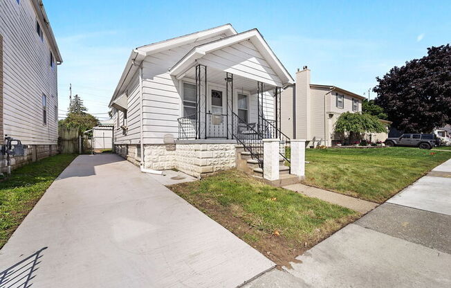 2304 CORA ST