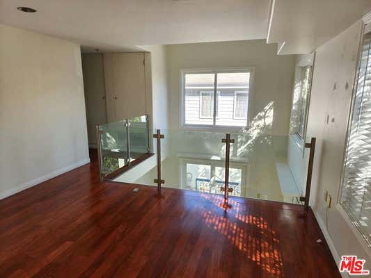 2 beds, 3 baths, 1,800 sqft, $5,000, Unit 104