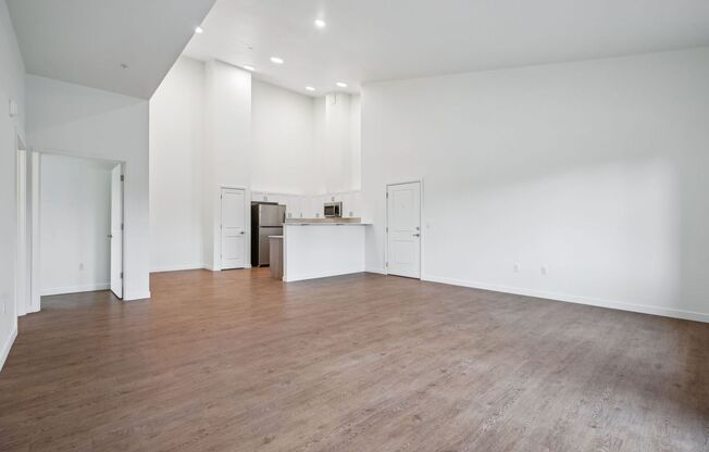 2 beds, 2 baths, 982 sqft, $2,074, Unit 76